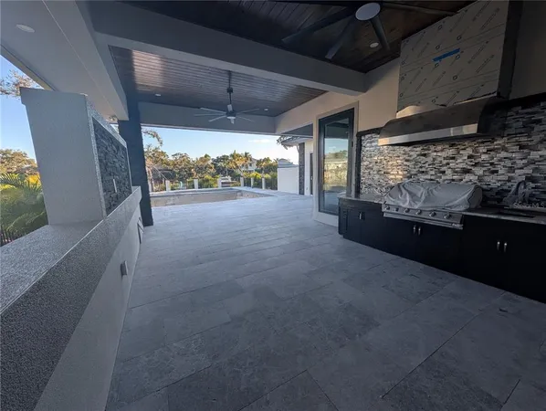 $4,950,000 | 527 Venice Lane, Sarasota, FL 34242