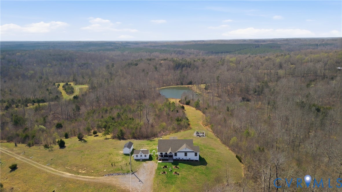 2092 Leigh Mountain Road Green Bay, VA 23942 - Photo 2 of 72 a view of a bathroom with a sink and bath tub