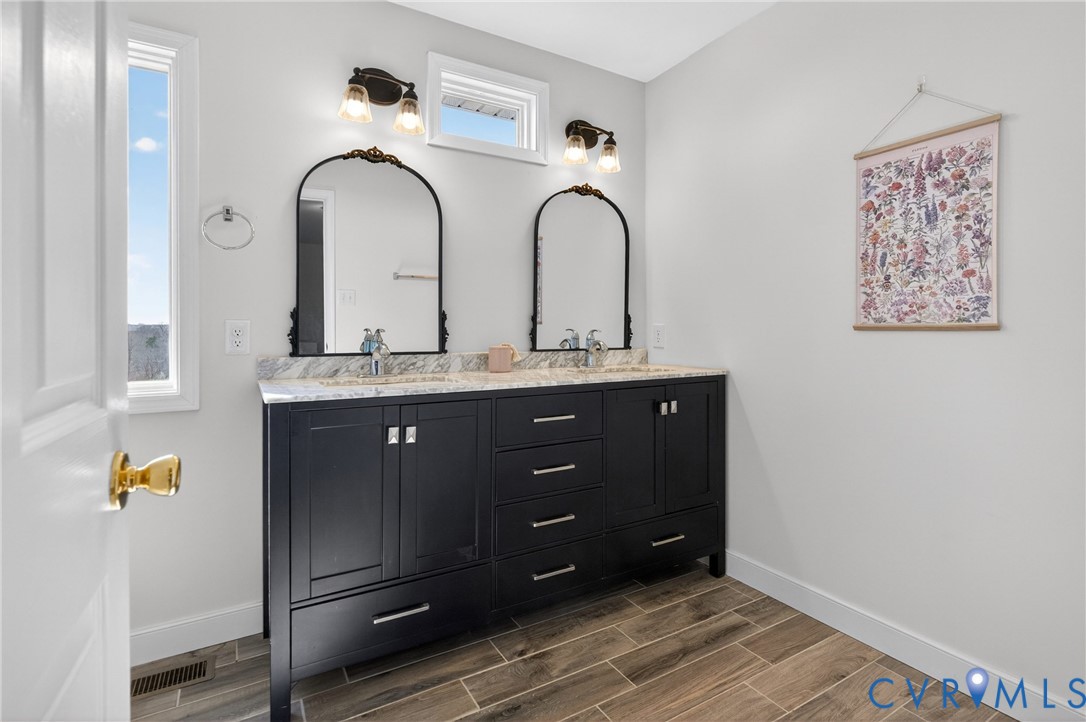 2092 Leigh Mountain Road Green Bay, VA 23942 - Photo 37 of 72