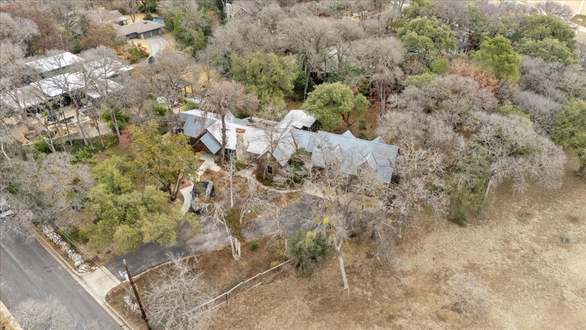 1607 Sharon Lane Austin, TX 78703 - Photo 23 of 35