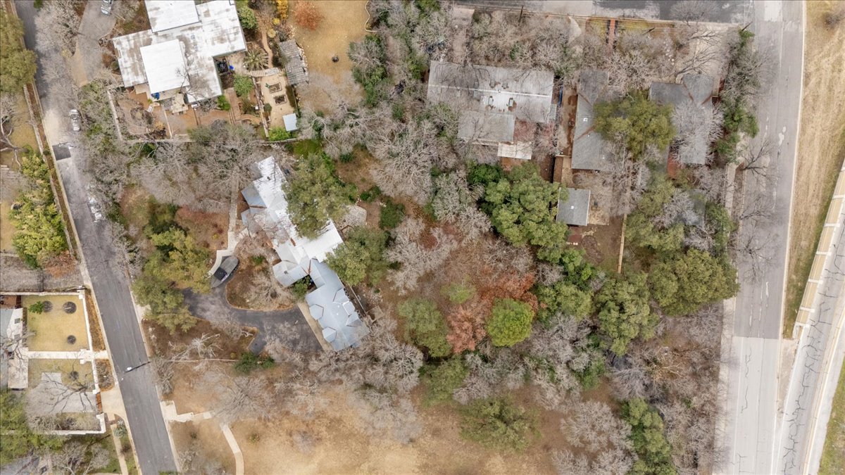 1607 Sharon Lane Austin, TX 78703 - Photo 27 of 35