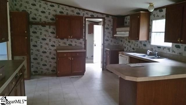 925 Holloway Road Marietta, SC 29661 - Photo 3 of 10