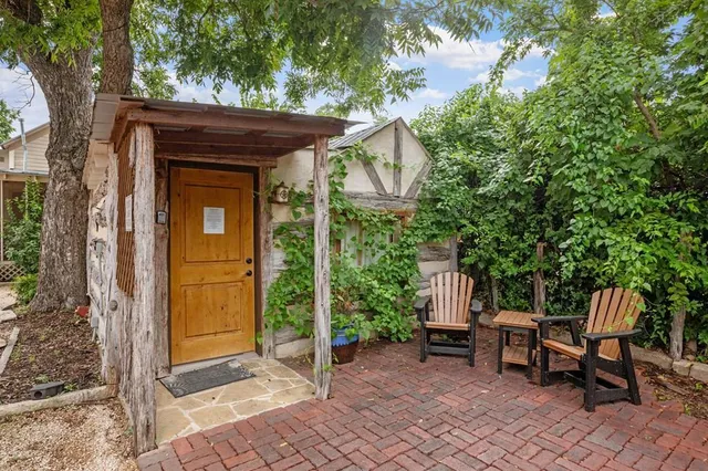 $1,400,000 | 514 West Austin Street, Fredericksburg, TX 78624