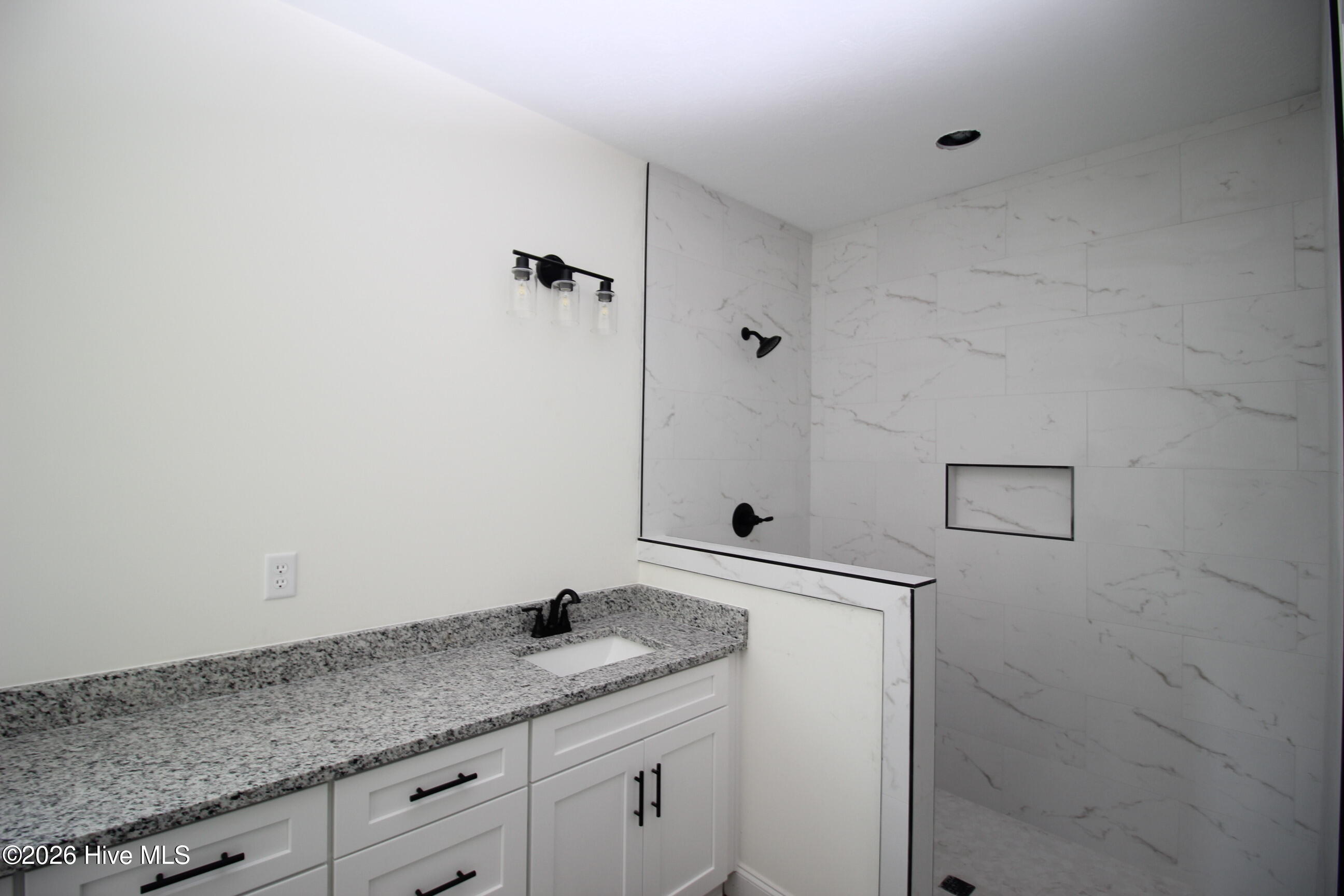 245 South Hatcher Street Harlem, GA 30814 - Photo 22 of 30 Master bath!
