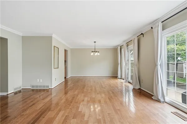 $225,000 | 7709 West 102nd Street, Overland Park, KS 66212