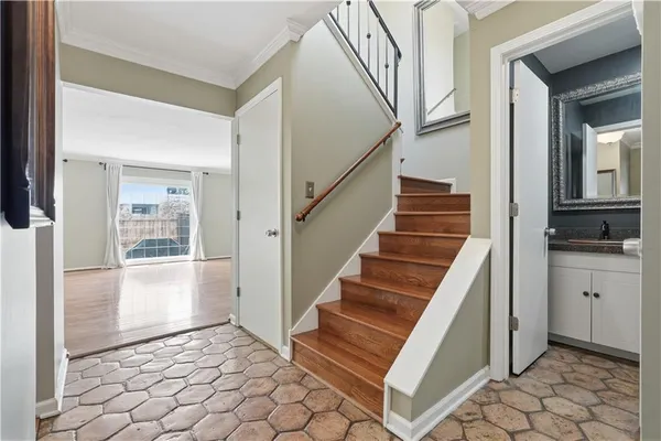 $225,000 | 7709 West 102nd Street, Overland Park, KS 66212
