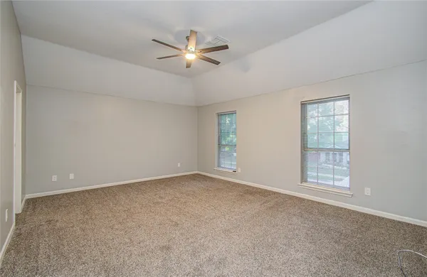 $2,625 | 2005 Village Park Drive, Missouri City, TX 77489