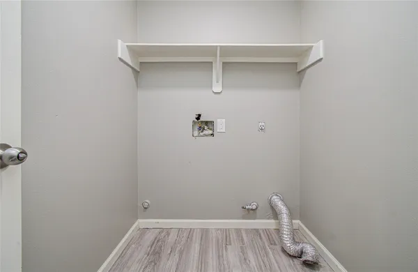 $2,625 | 2005 Village Park Drive, Missouri City, TX 77489