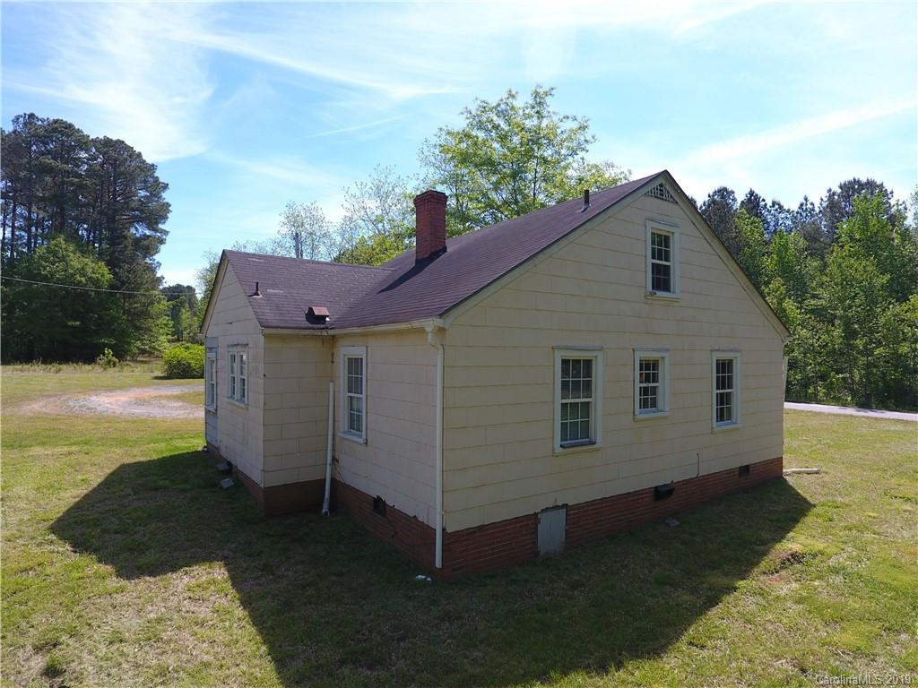 915 Stanback Ferry Road Wadesboro, NC 28170 - Photo 4 of 25 Gallery Image 4