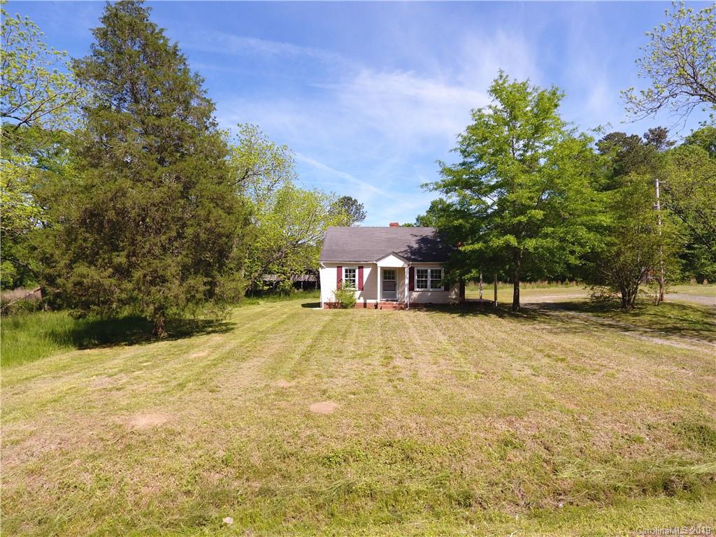 915 Stanback Ferry Road Wadesboro, NC 28170 - Photo 5 of 25 Gallery Image 5