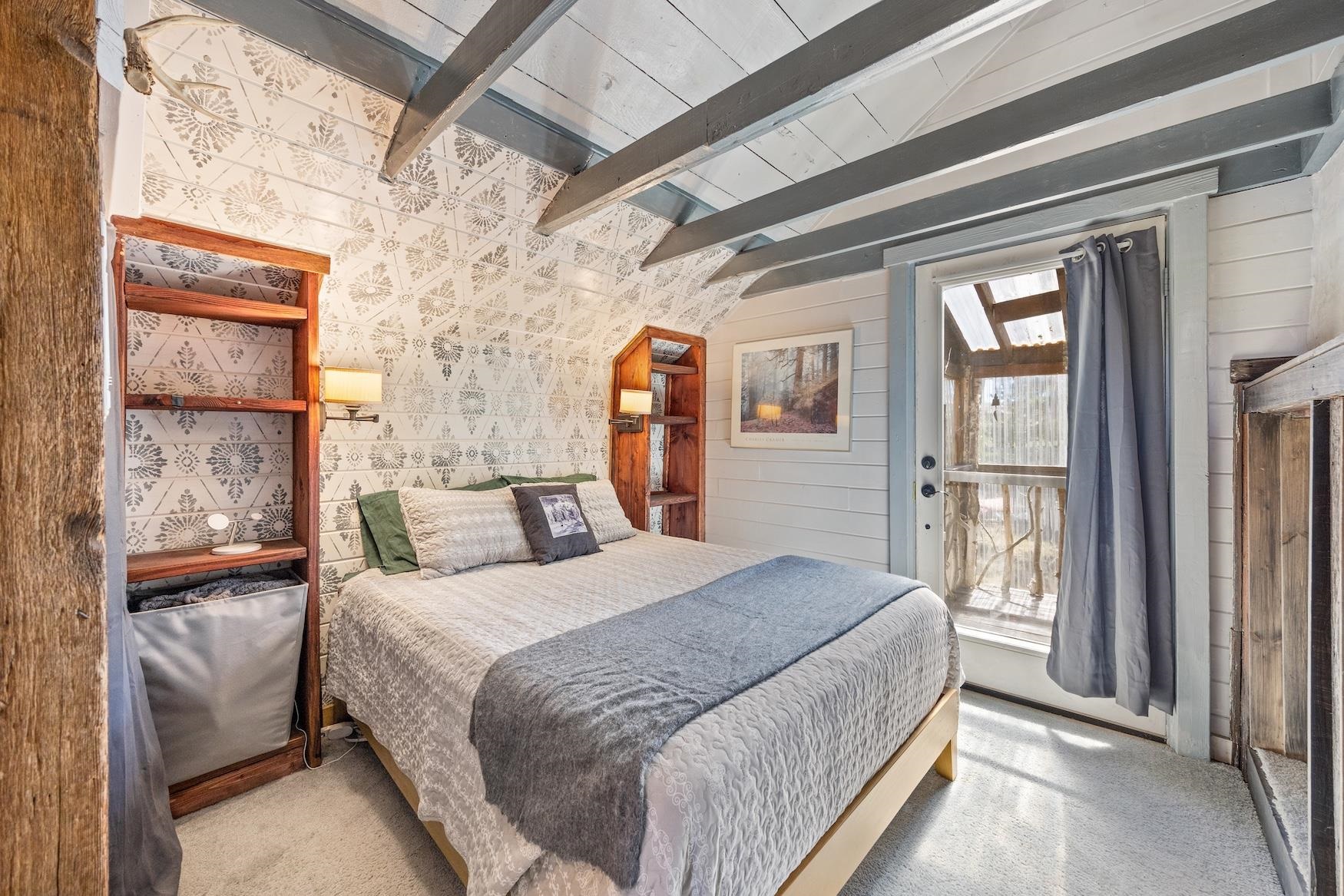 19221 Donner Pass Road Soda Springs, CA 95728 - Photo 15 of 27 Gallery Image 15