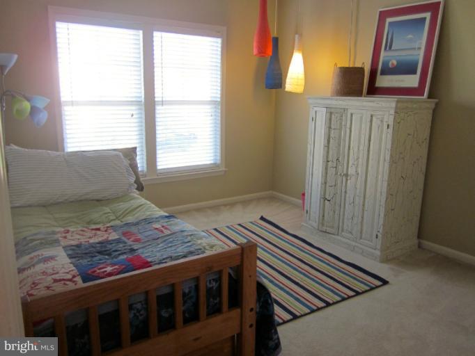 9038 Roaring Spring Loop Bristow, VA 20136 - Photo 19 of 30 Bedroom