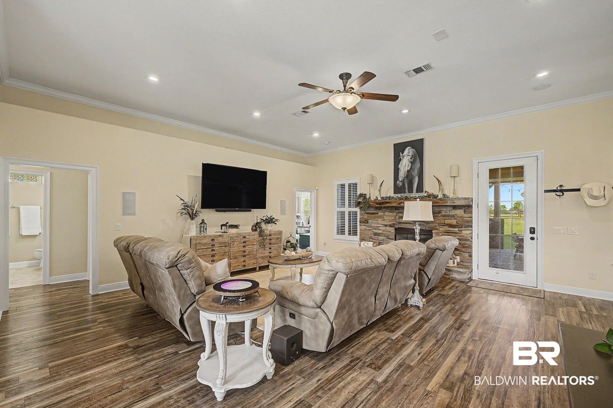 26895 C R Watson Road Robertsdale, AL 36567 - Photo 17 of 89 Living Room