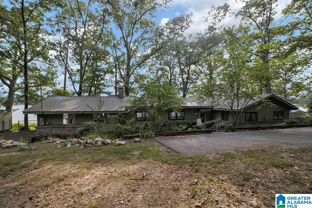 400 Clearwater Point Road Cropwell, AL 35054 - Photo 4 of 30