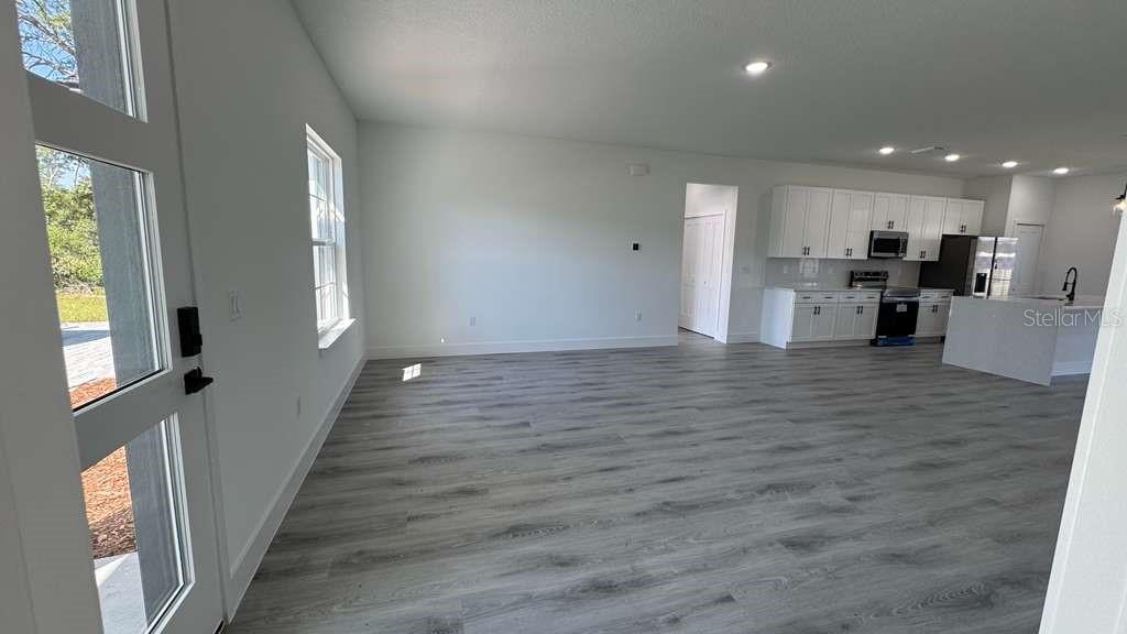 2487 Southwest 167th Loop Ocala, FL 34473 - Photo 5 of 34