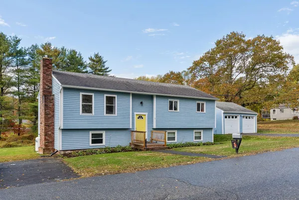$407,000 | 1 Barque Road, Bath, ME 04530