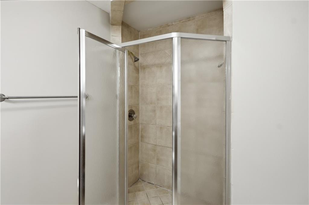 1370 Blackwell Road Marietta, GA 30066 - Photo 14 of 23