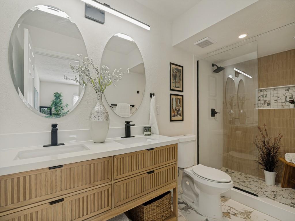 2036 Apple Valley Road Plano, TX 75023 - Photo 17 of 24