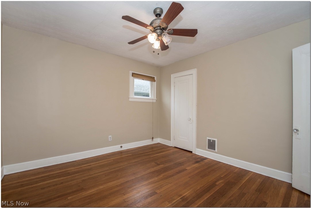 878 Roanoke Road Cleveland Heights, OH 44121 - Photo 28 of 33