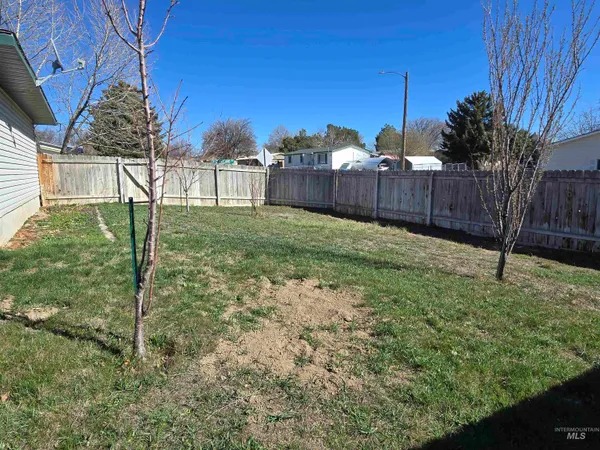 $278,000 | 1011 South Cleveland Street, Jerome, ID 83338