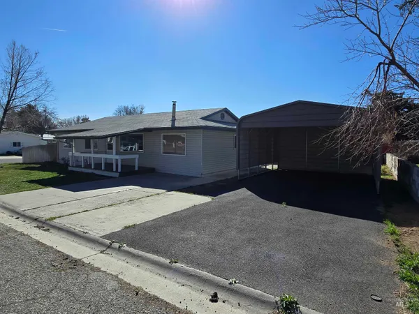 $278,000 | 1011 South Cleveland Street, Jerome, ID 83338