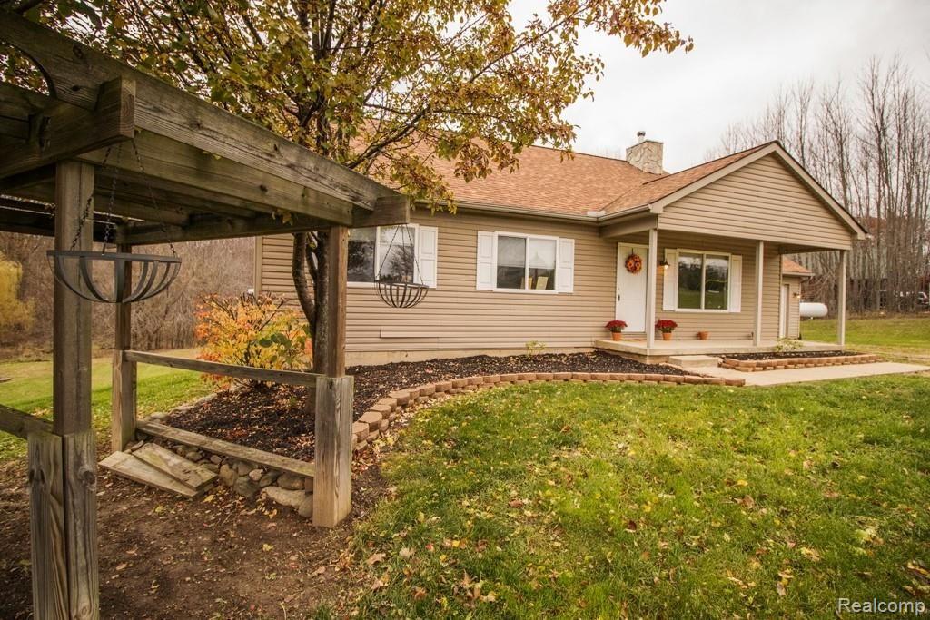 2536 South Bull Run Road Fowlerville, MI 48836 - Photo 1 of 1 IMG_9743.jpg