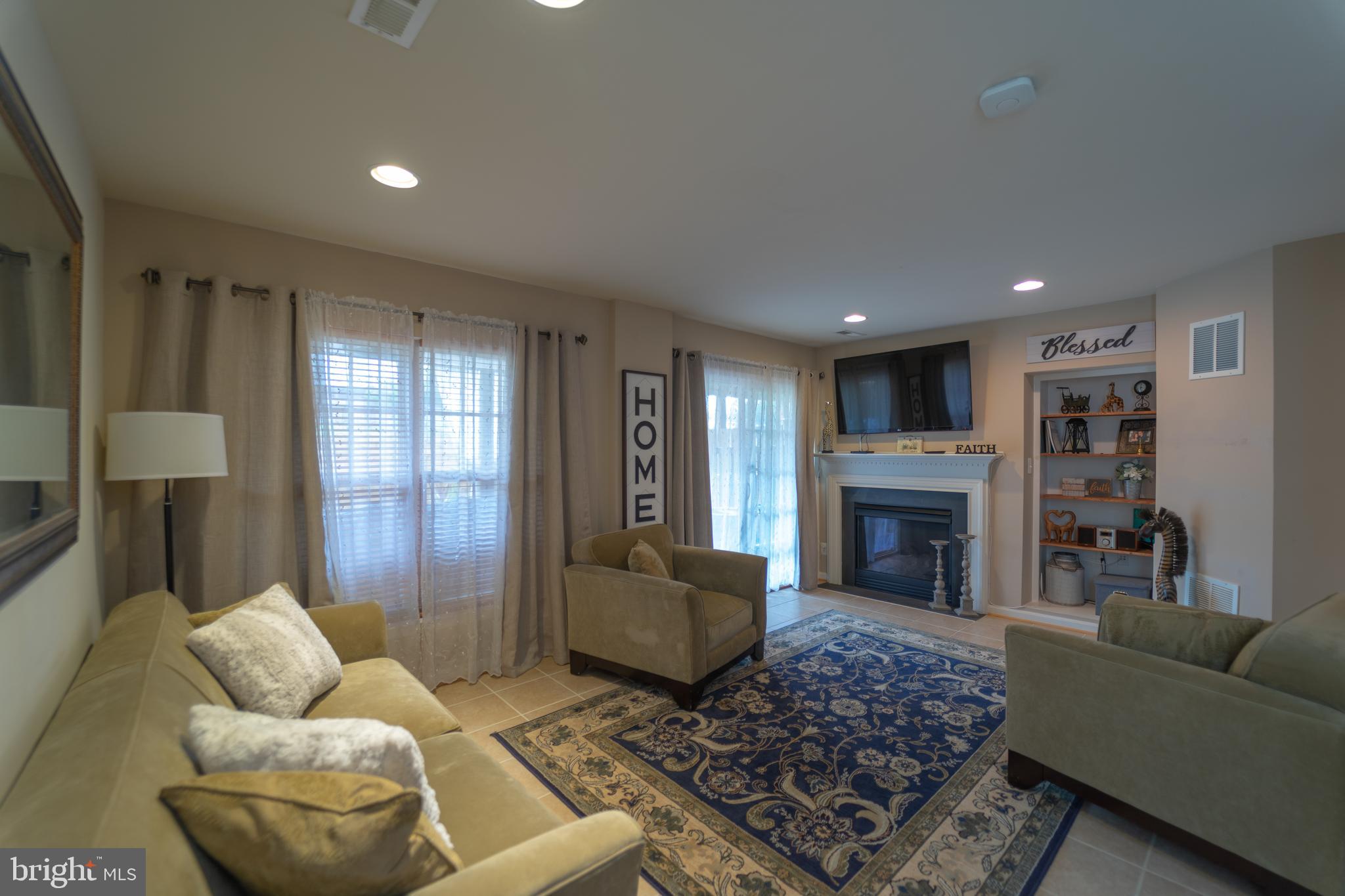 9161 Ribbon Falls Loop Bristow, VA 20136 - Photo 7 of 48 Gallery Image 7