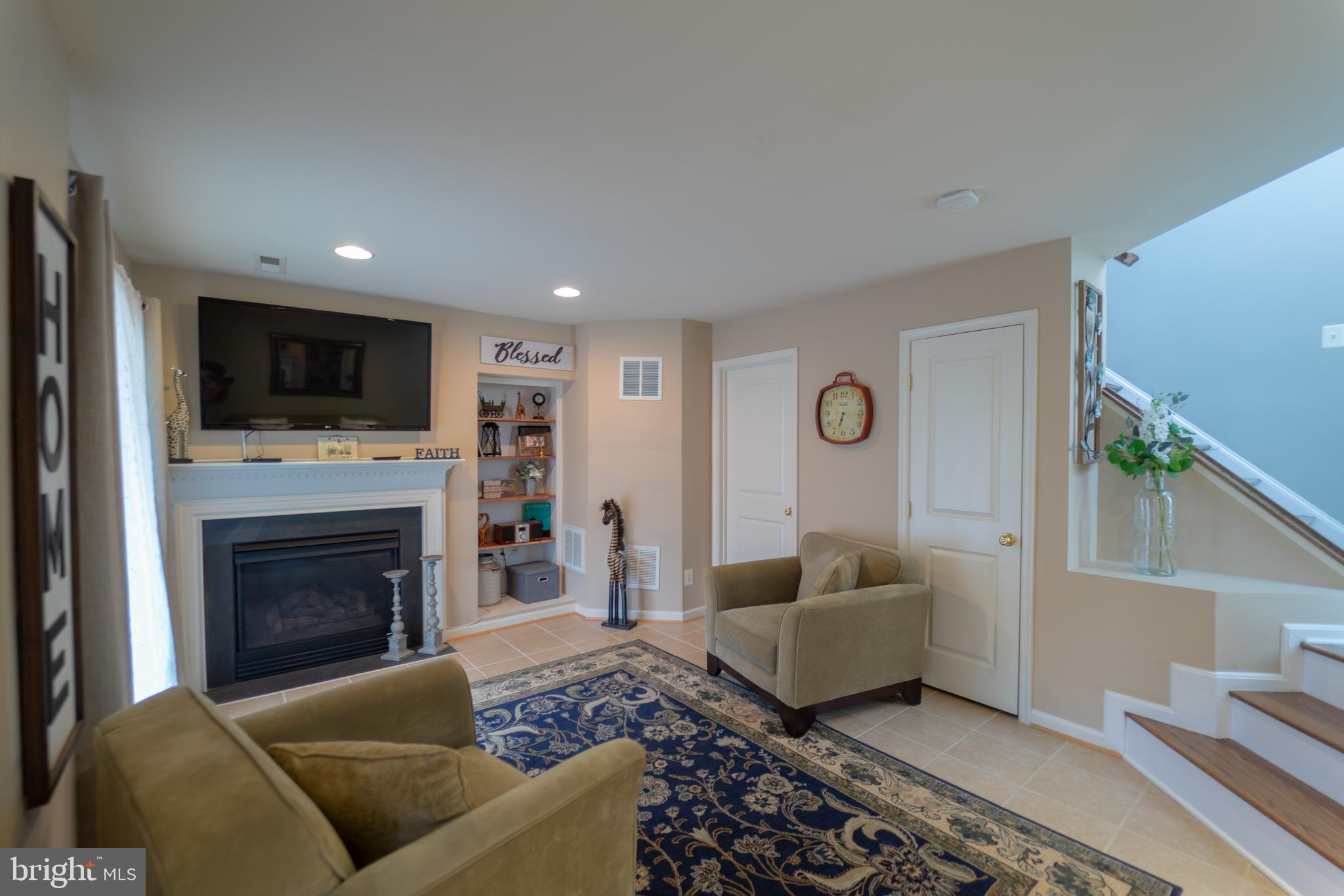 9161 Ribbon Falls Loop Bristow, VA 20136 - Photo 8 of 48 Gallery Image 8
