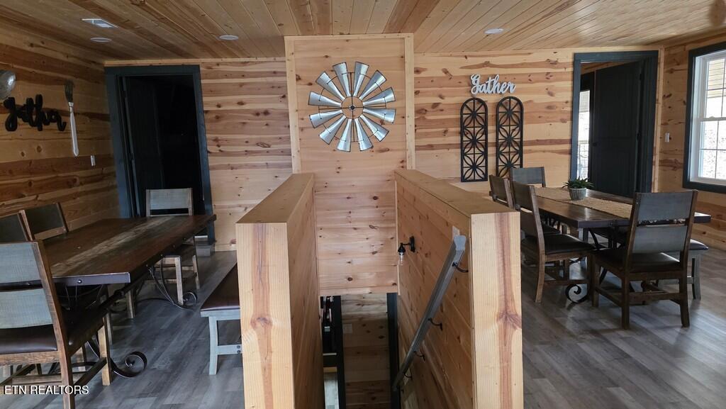 2869 Hatcher Mountain Road Sevierville, TN 37862 - Photo 13 of 42 Dining areas