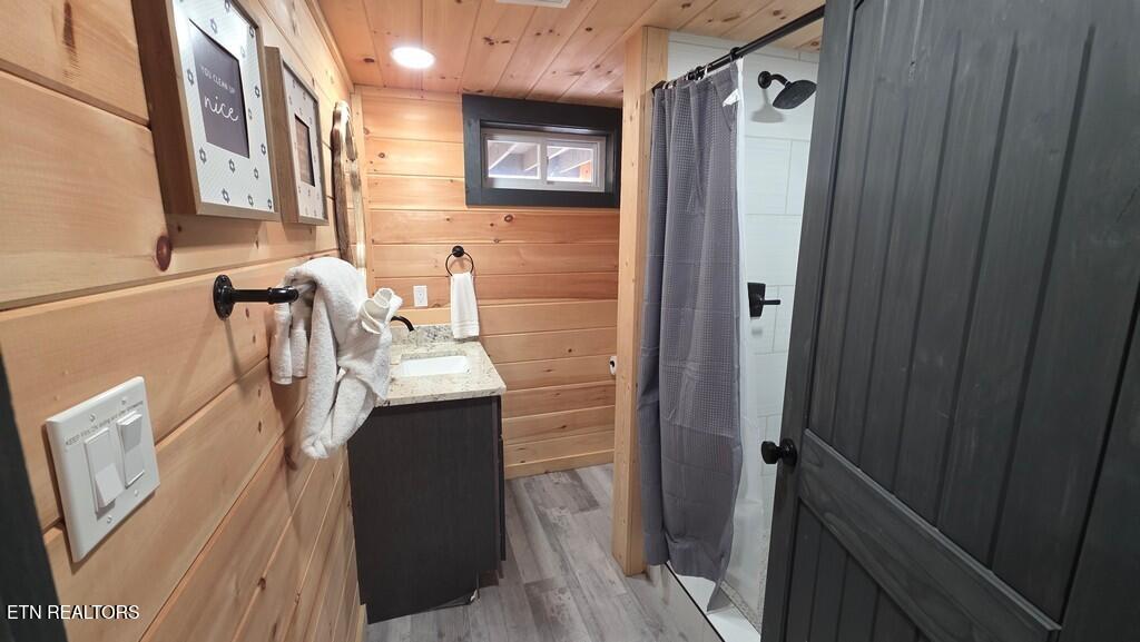 2869 Hatcher Mountain Road Sevierville, TN 37862 - Photo 18 of 42 Bath # 9