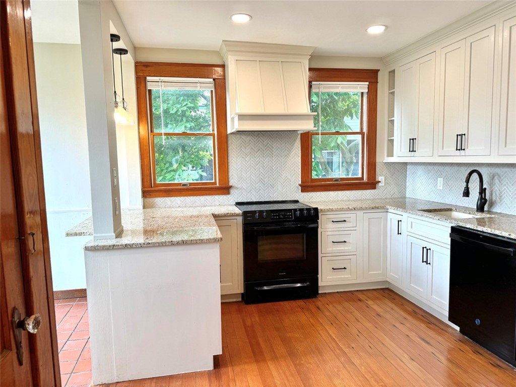 61 East Bowery Street, Unit 2 Newport, RI 02840 - Photo 1 of 32