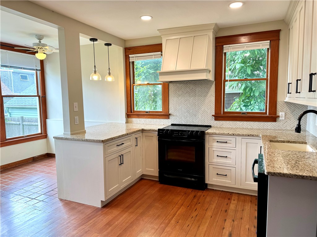 61 East Bowery Street, Unit 2 Newport, RI 02840 - Photo 2 of 32