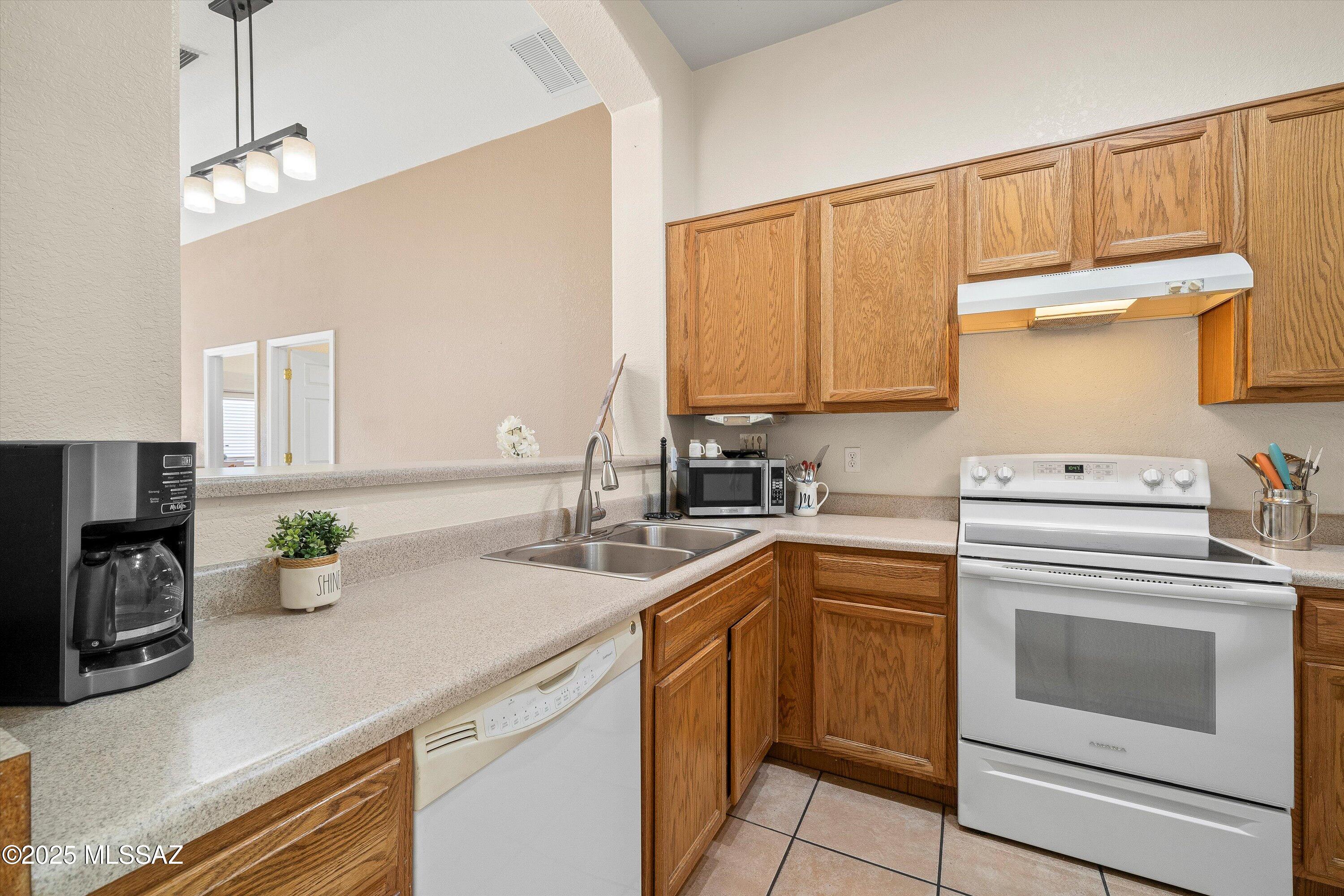 2336 West Rau River Road Tucson, AZ 85705 - Photo 16 of 32 Gallery Image 16