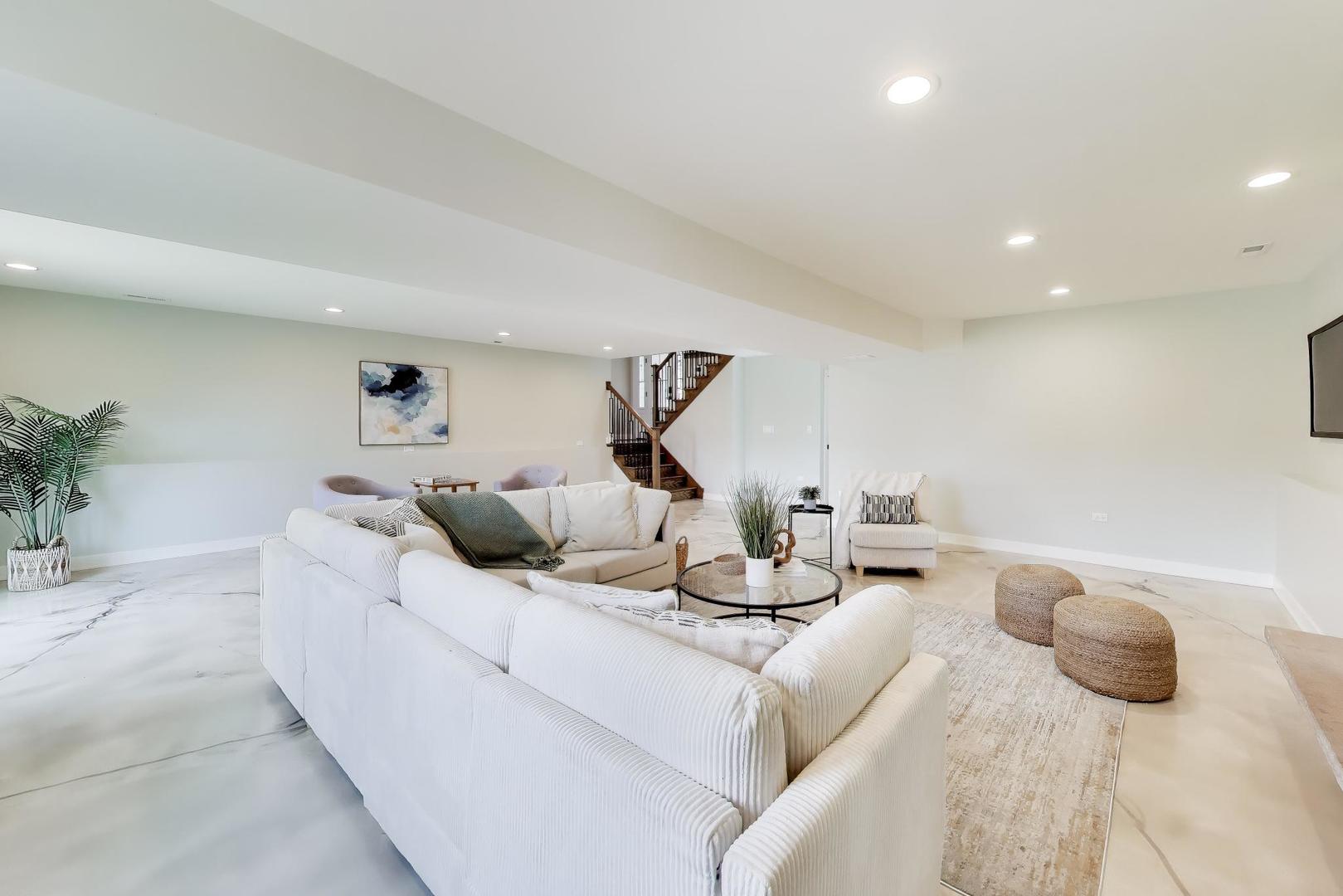 3S700 Delles Road Naperville, IL 60563 - Photo 22 of 35