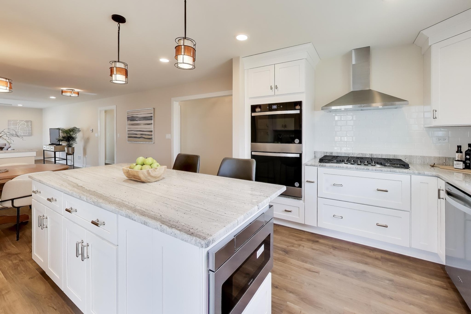 3S700 Delles Road Naperville, IL 60563 - Photo 7 of 35