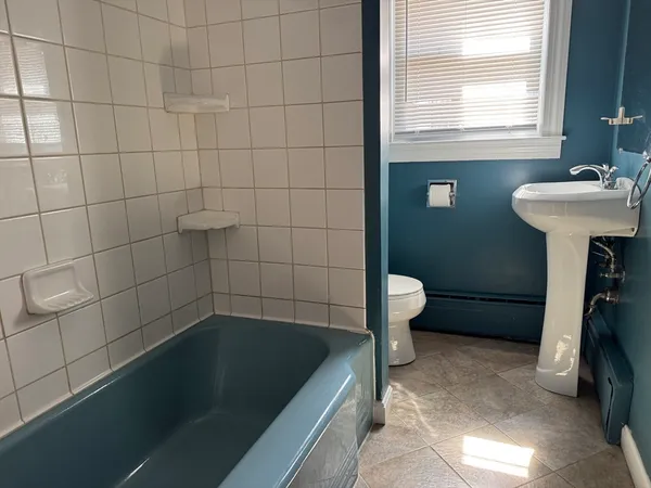 $2,200 | 173 Pleasant Street, Unit 173, Clinton, MA 01510