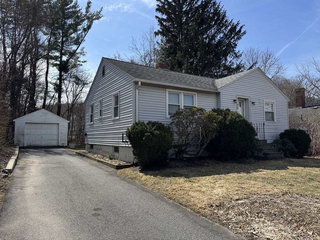 173 Pleasant Street, Unit 173 Clinton, MA 01510 - Photo 2 of 20