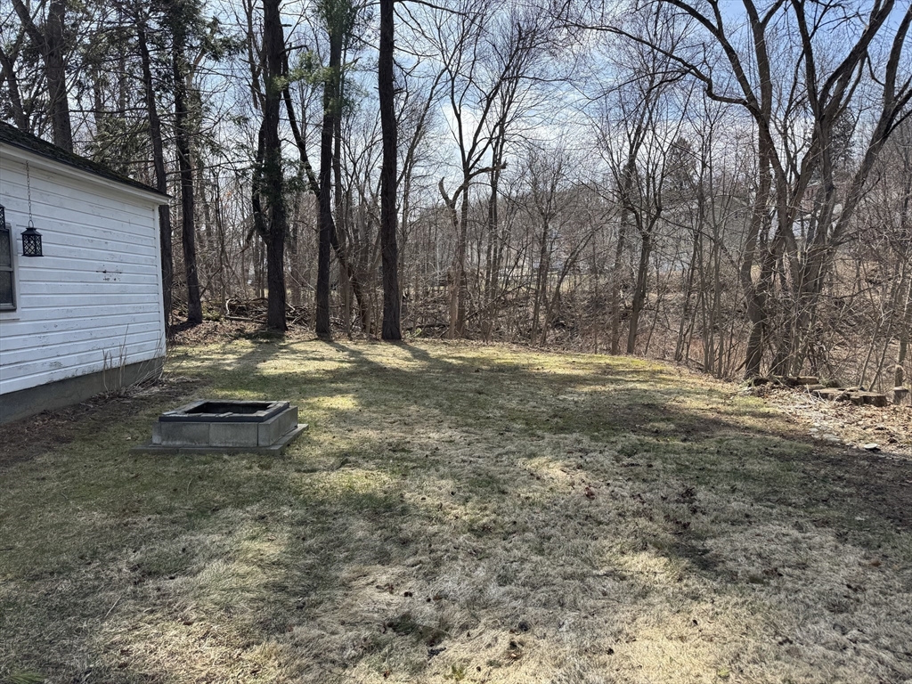 173 Pleasant Street, Unit 173 Clinton, MA 01510 - Photo 3 of 20