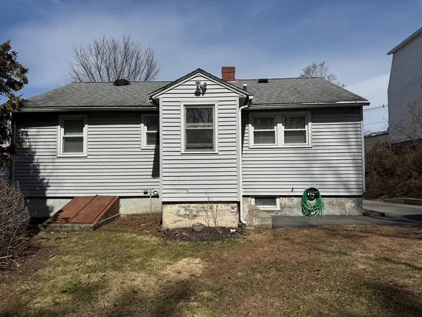 $2,200 | 173 Pleasant Street, Unit 173, Clinton, MA 01510