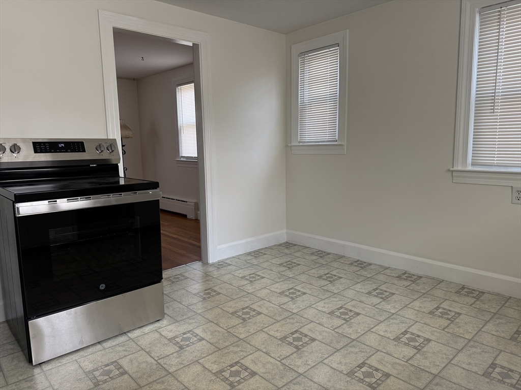 173 Pleasant Street, Unit 173 Clinton, MA 01510 - Photo 10 of 20