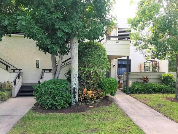 $2,000 | 283 Sherwood Drive, Unit 283U, Bradenton, FL 34210