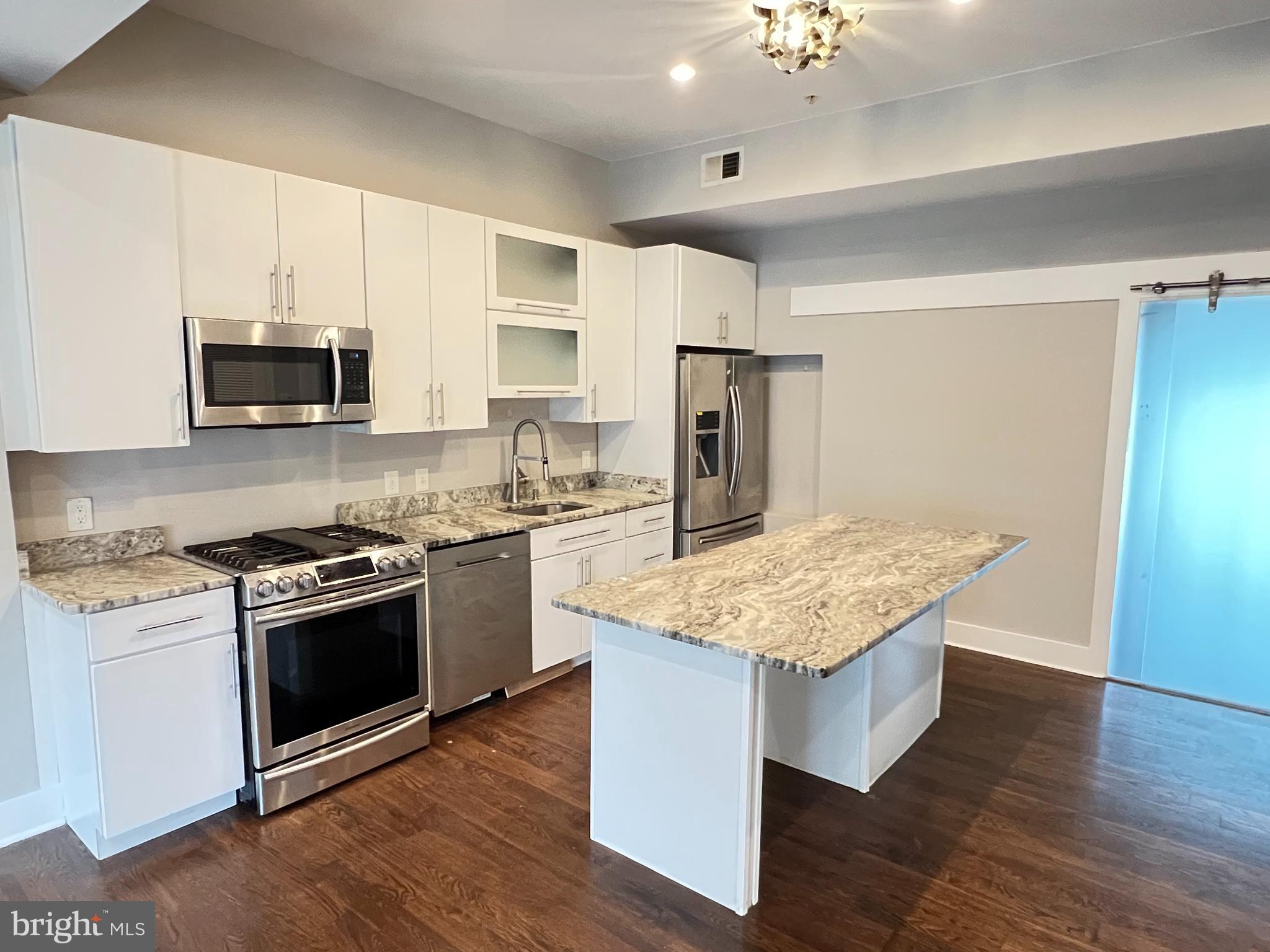 1620 E Street Northeast, Unit 3 Washington, DC 20002 - Photo 3 of 13