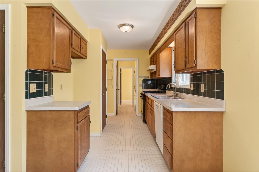 479 Churchville Riga Road Riga, NY 14428 - Photo 12 of 50