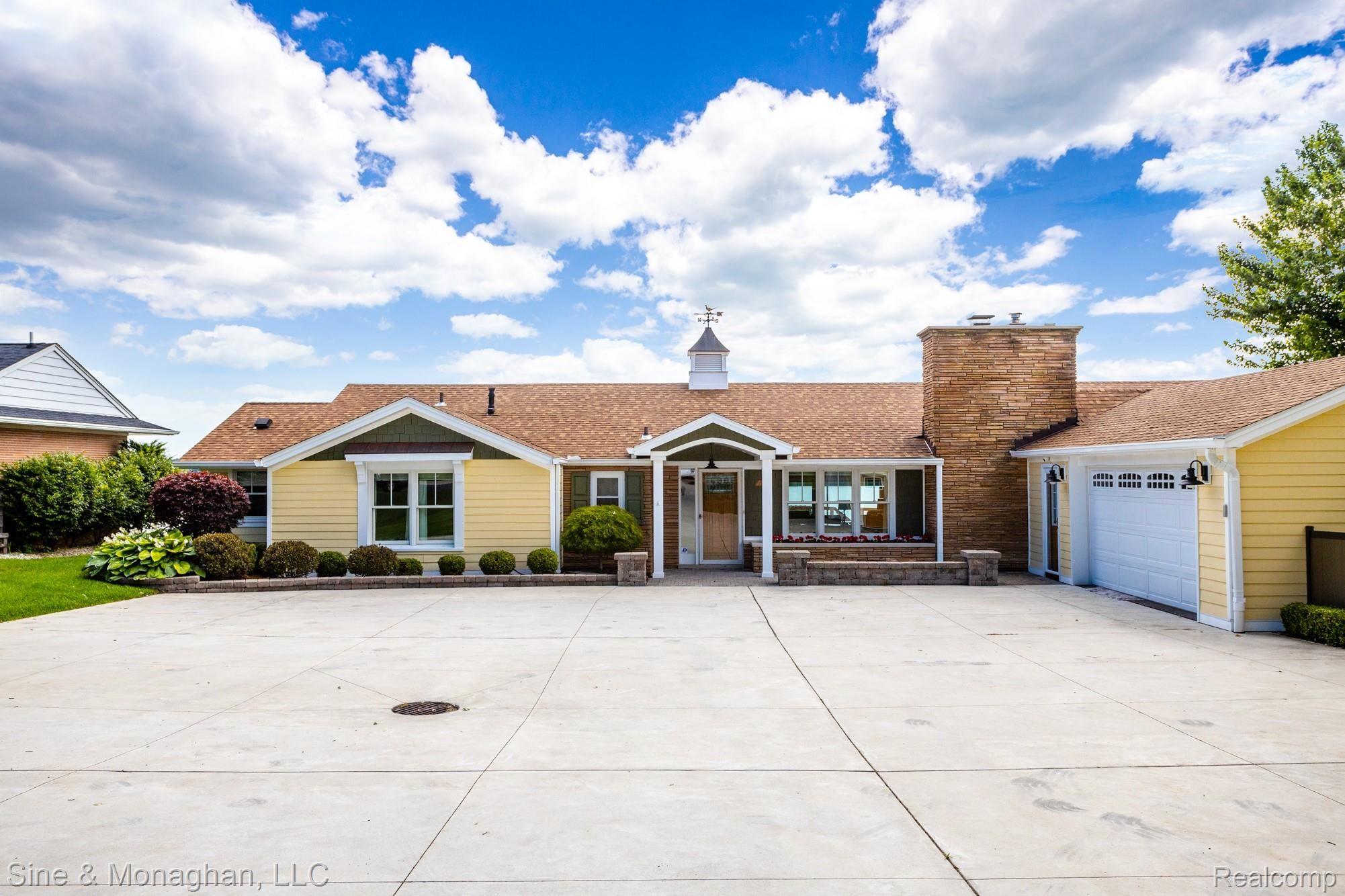 1103 River Road St. Clair, MI 48079 - Photo 20 of 75 22 FRONT CLOSE 1103 River Rd.jpg