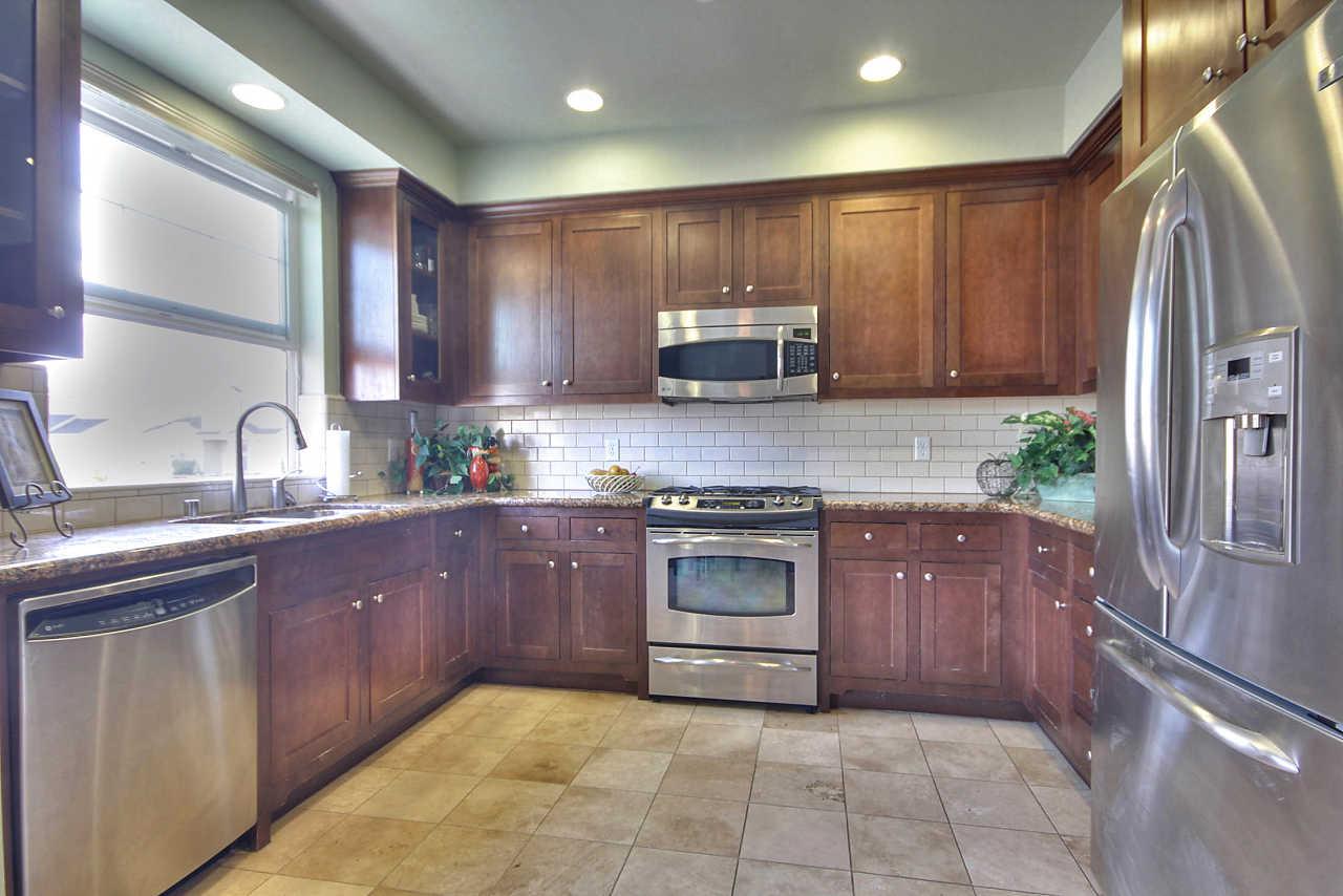 160 Cochrane Road Morgan Hill, CA 95037 - Photo 11 of 28 Gallery Image 11