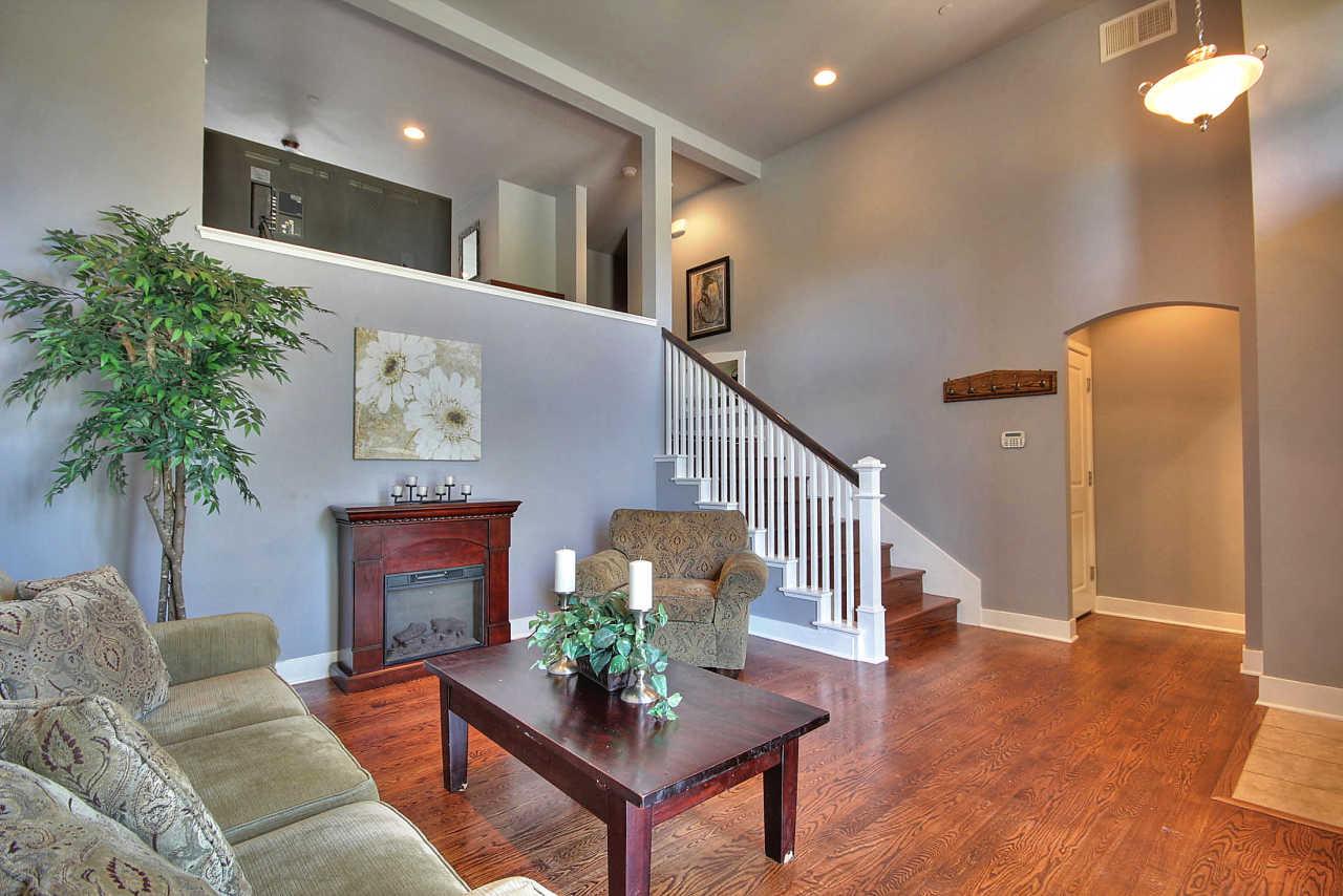 160 Cochrane Road Morgan Hill, CA 95037 - Photo 4 of 28 Gallery Image 4