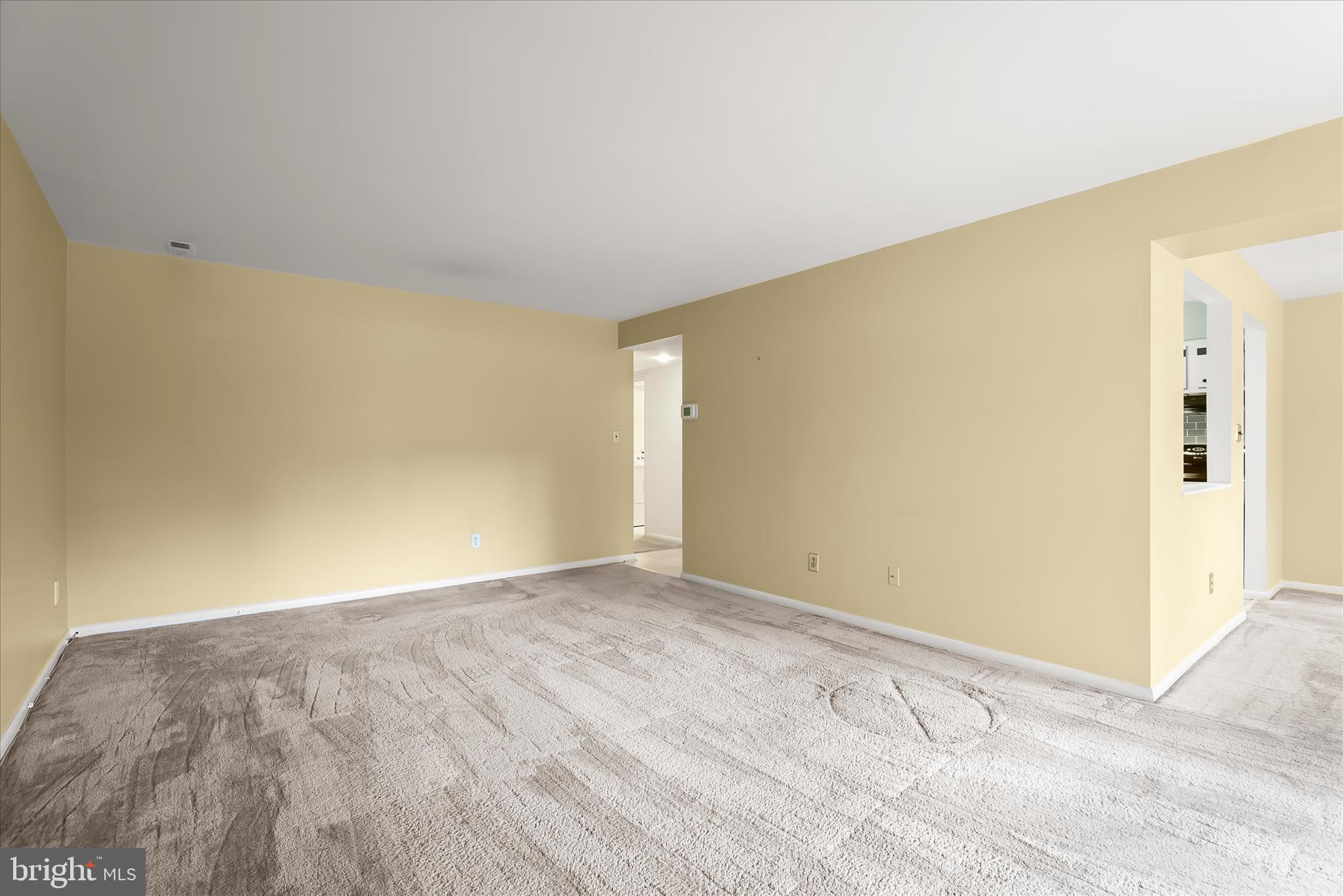2 Glenamoy Road, Unit 101 Lutherville-Timonium, MD 21093 - Photo 15 of 30 Living Room