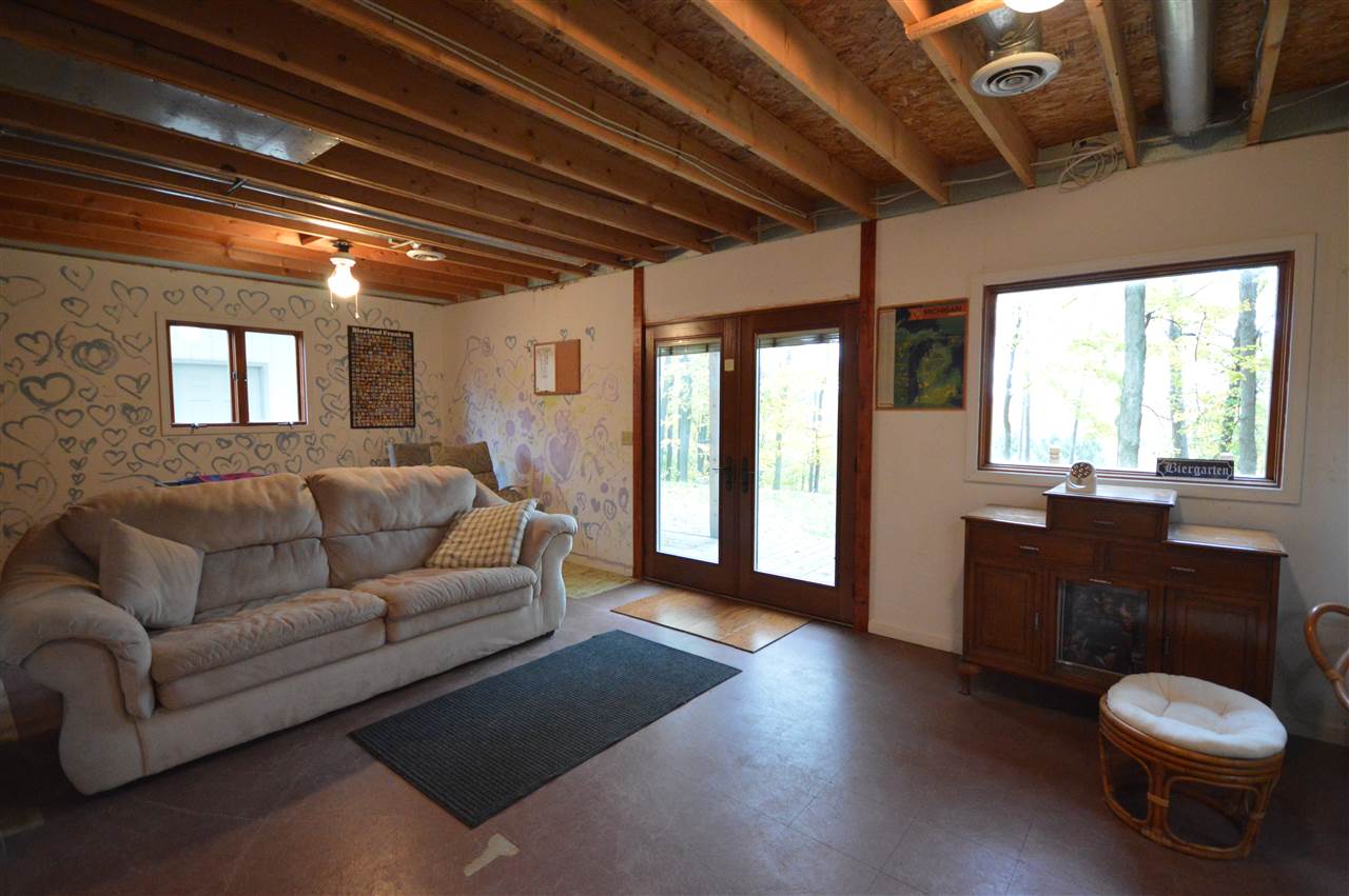 5160 Kalchik Road Omena, MI 49674 - Photo 12 of 24 1868835-11.JPG
