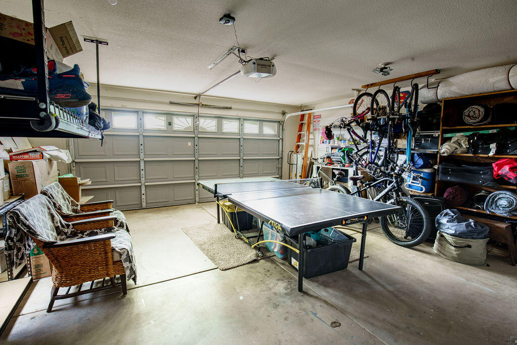 1985 Airstrip Road Redding, CA 96003 - Photo 24 of 24 Garage