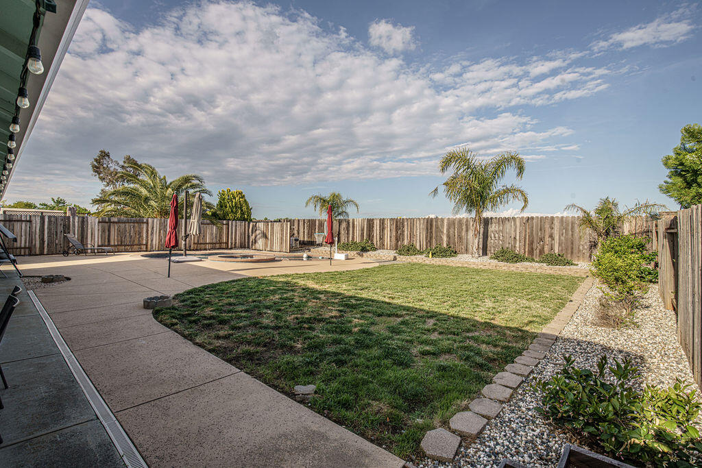 1985 Airstrip Road Redding, CA 96003 - Photo 8 of 24 Backyard Area